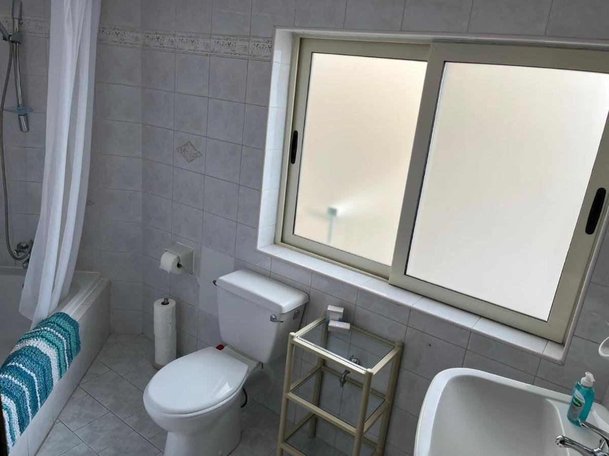 Groundfloor Apartment By The Sea, Fabulous Views St. Paul's Bay Exteriör bild